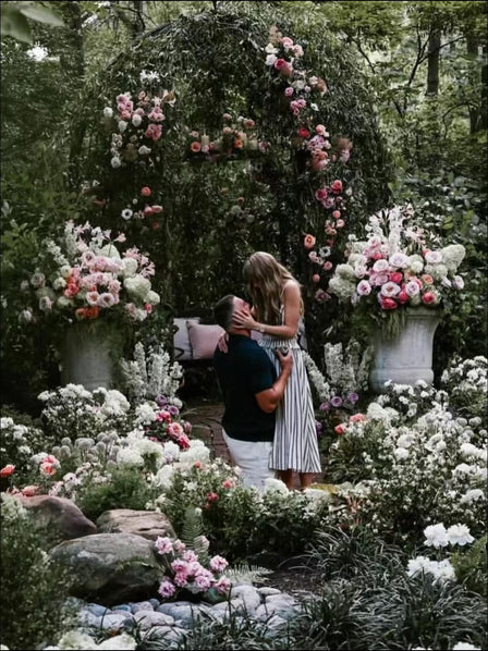 Taylor Swift Engagement Flowers & Celebrity Wedding Floral Trends