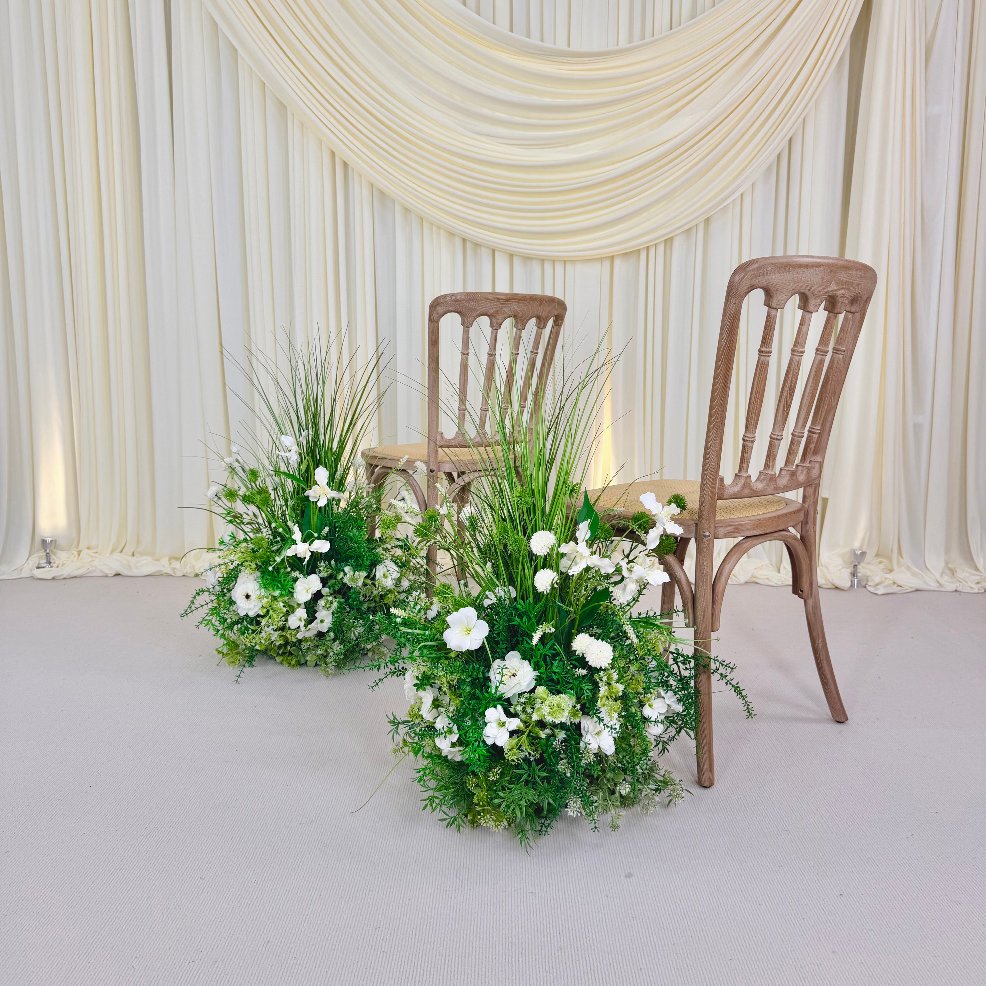 Wild Green Blooms Aisle Runner