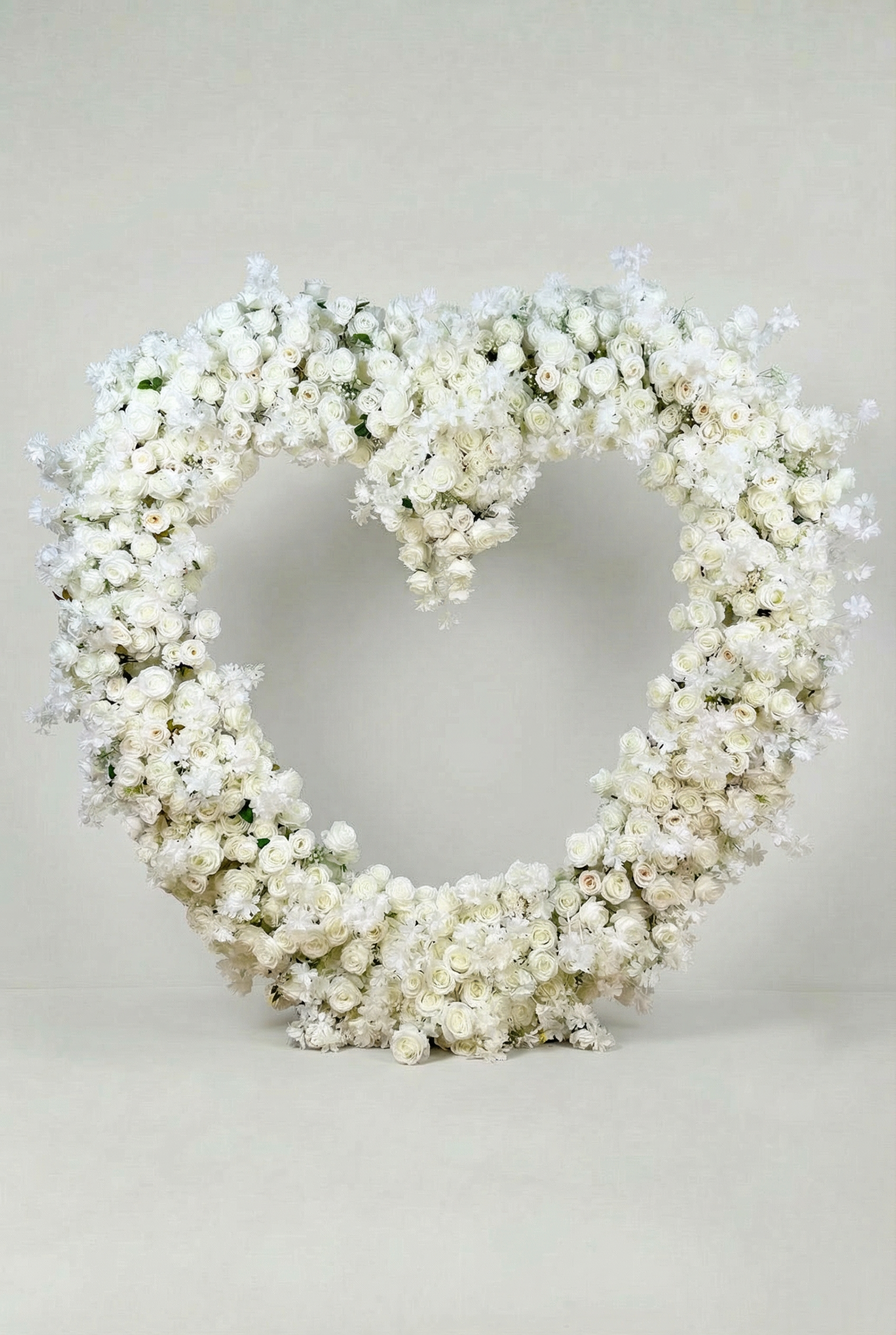 5D Luxury White Heart-Shaped Floral Arch