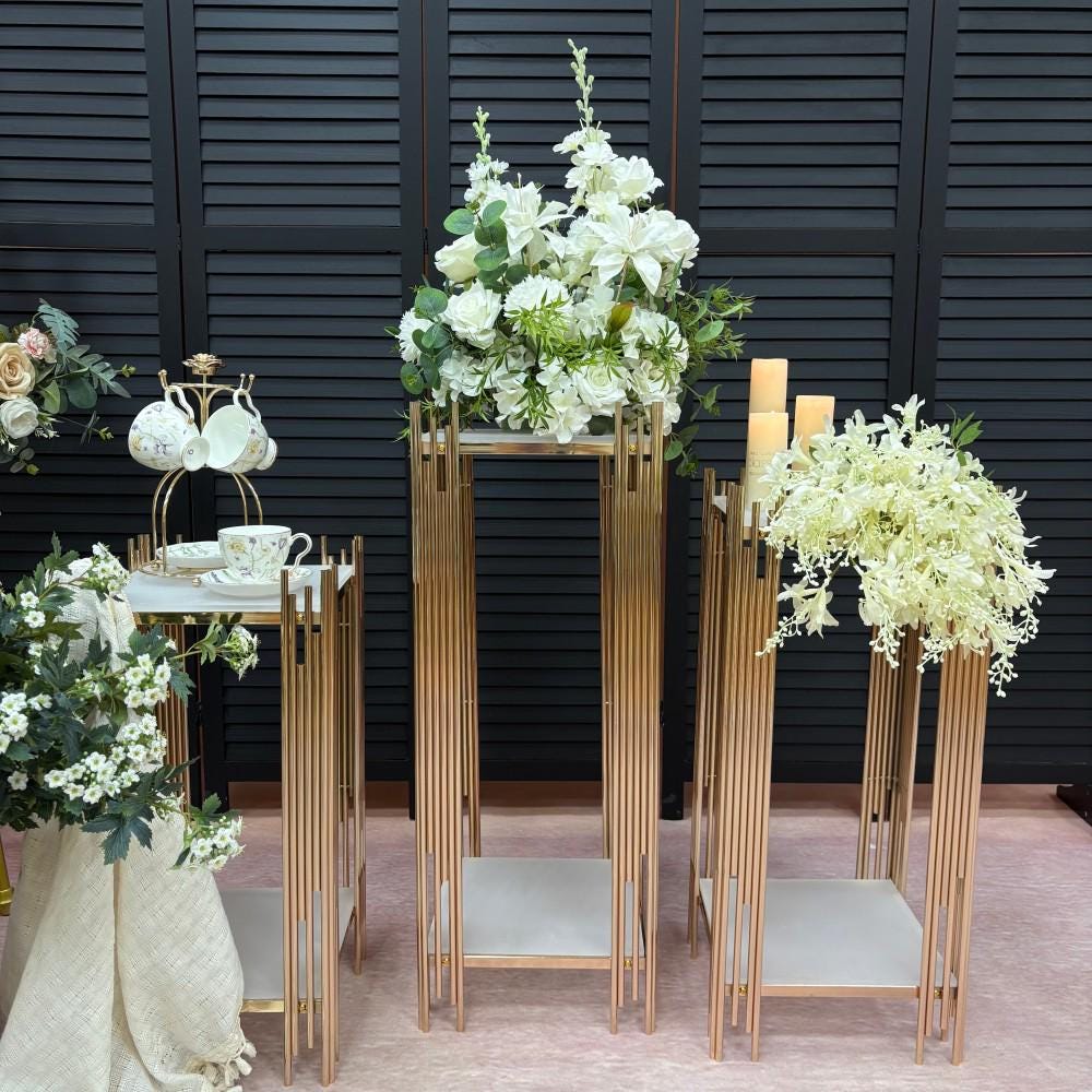Gold Square Wedding Pedestal Stand Set