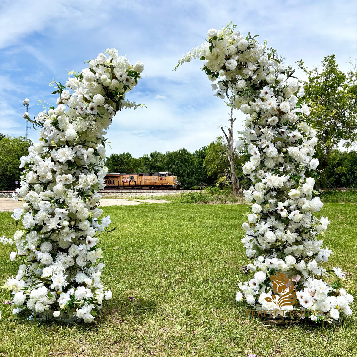50% Off /Wedding Arch FlowerArtificial Ivory Rose  Archway,Flower Row Arrrangement Marriage Wedding PillarFlower,Wedding Flower Party Event