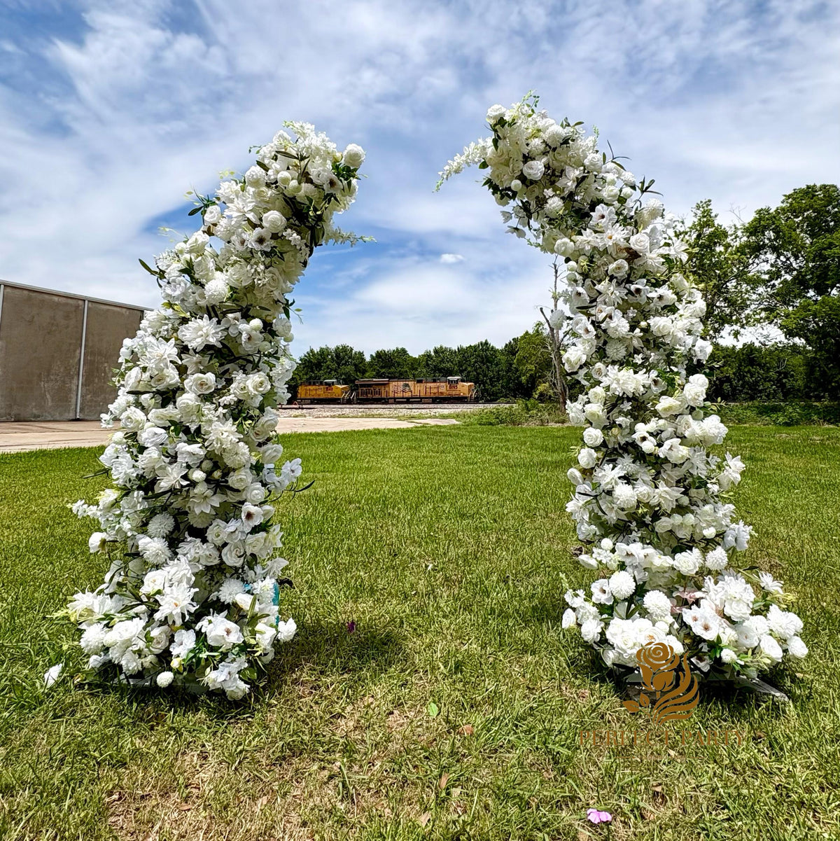 50% Off /Wedding Arch FlowerArtificial Ivory Rose  Archway,Flower Row Arrrangement Marriage Wedding PillarFlower,Wedding Flower Party Event