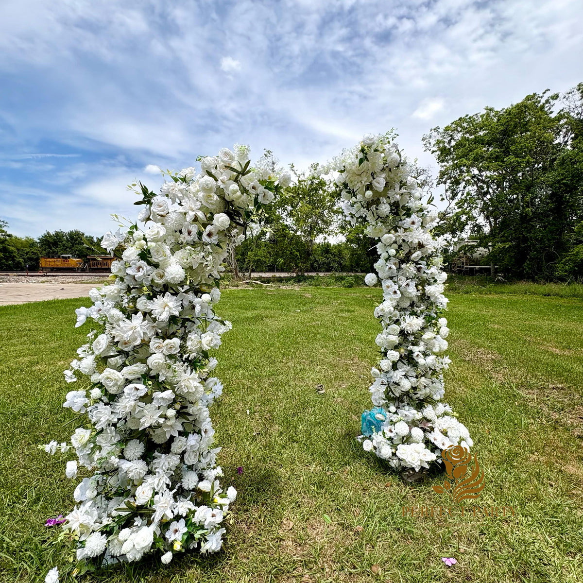 50% Off /Wedding Arch FlowerArtificial Ivory Rose  Archway,Flower Row Arrrangement Marriage Wedding PillarFlower,Wedding Flower Party Event