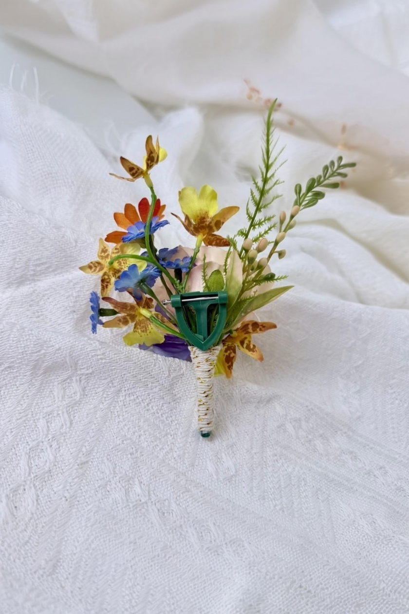 Spring Wildflower Boutonniere