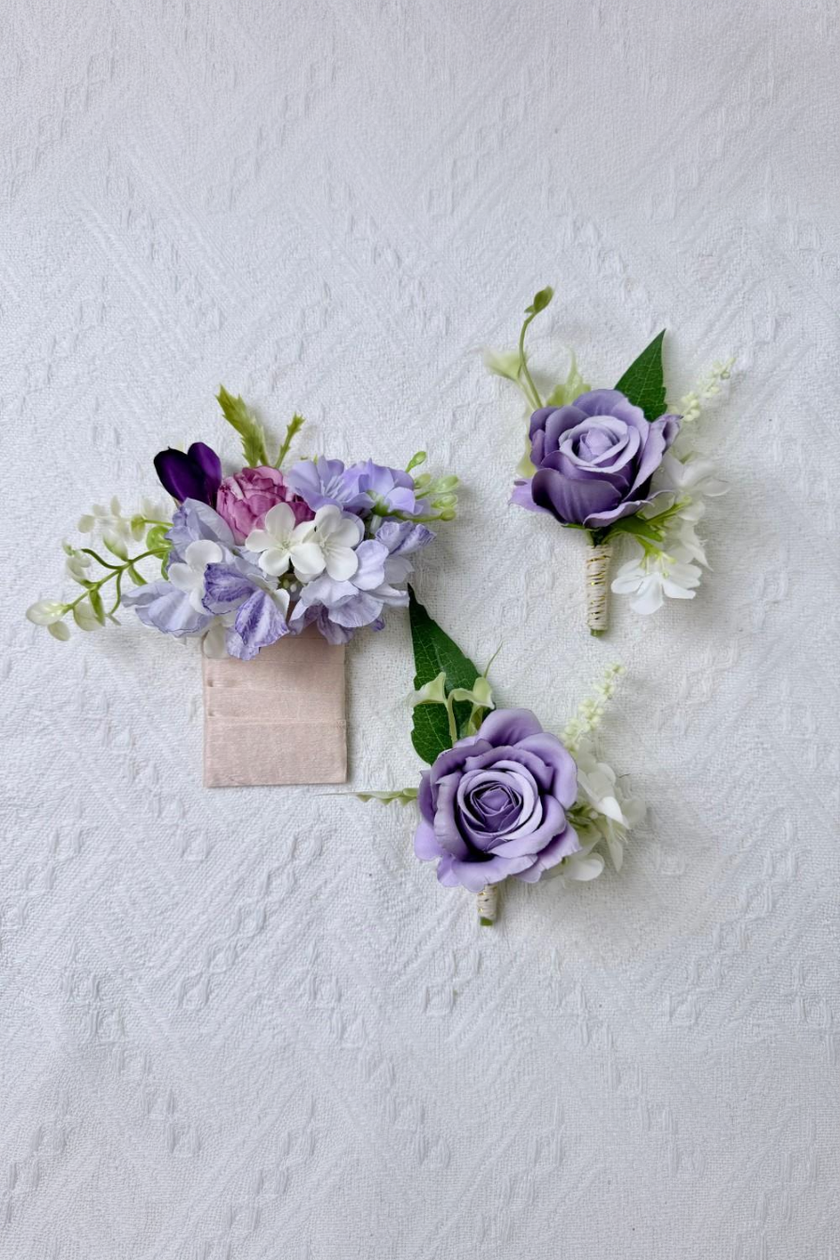 Mauve Haze Boutonniere