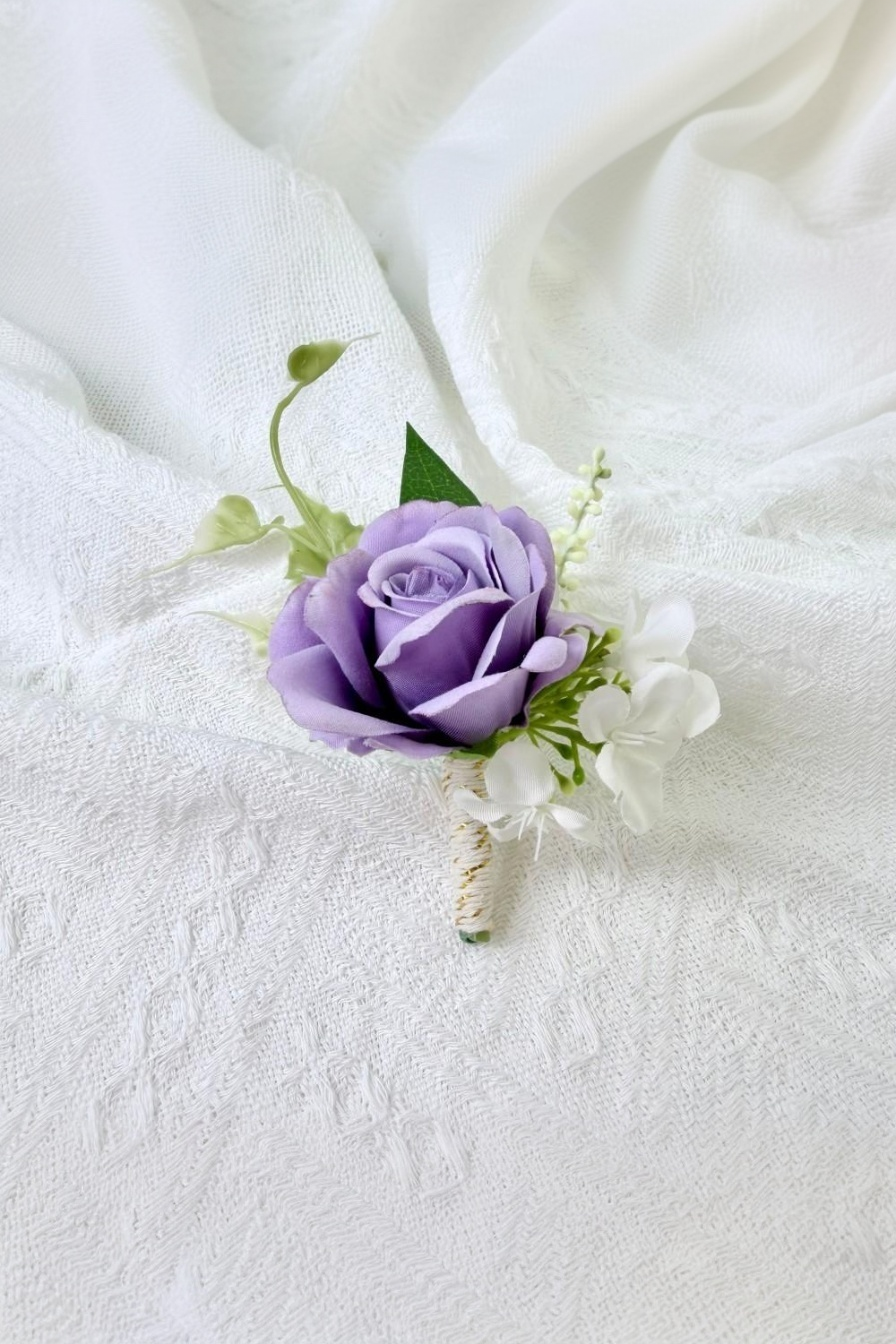 Mauve Haze Boutonniere