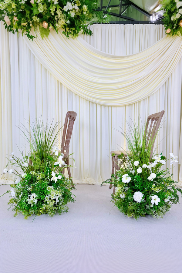Wild Green Blooms Aisle Runner